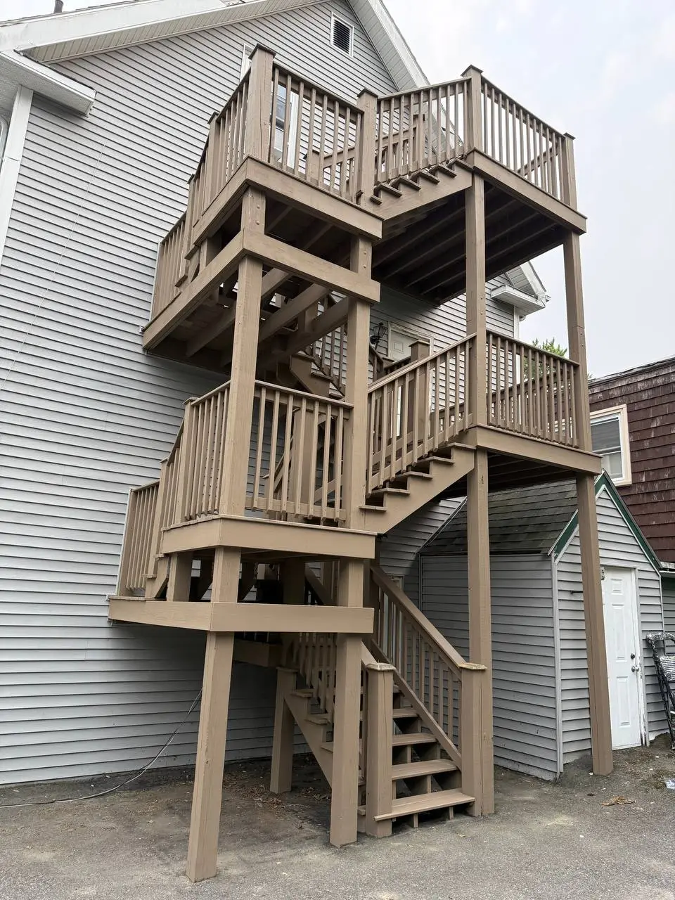 Deck Building & Repair